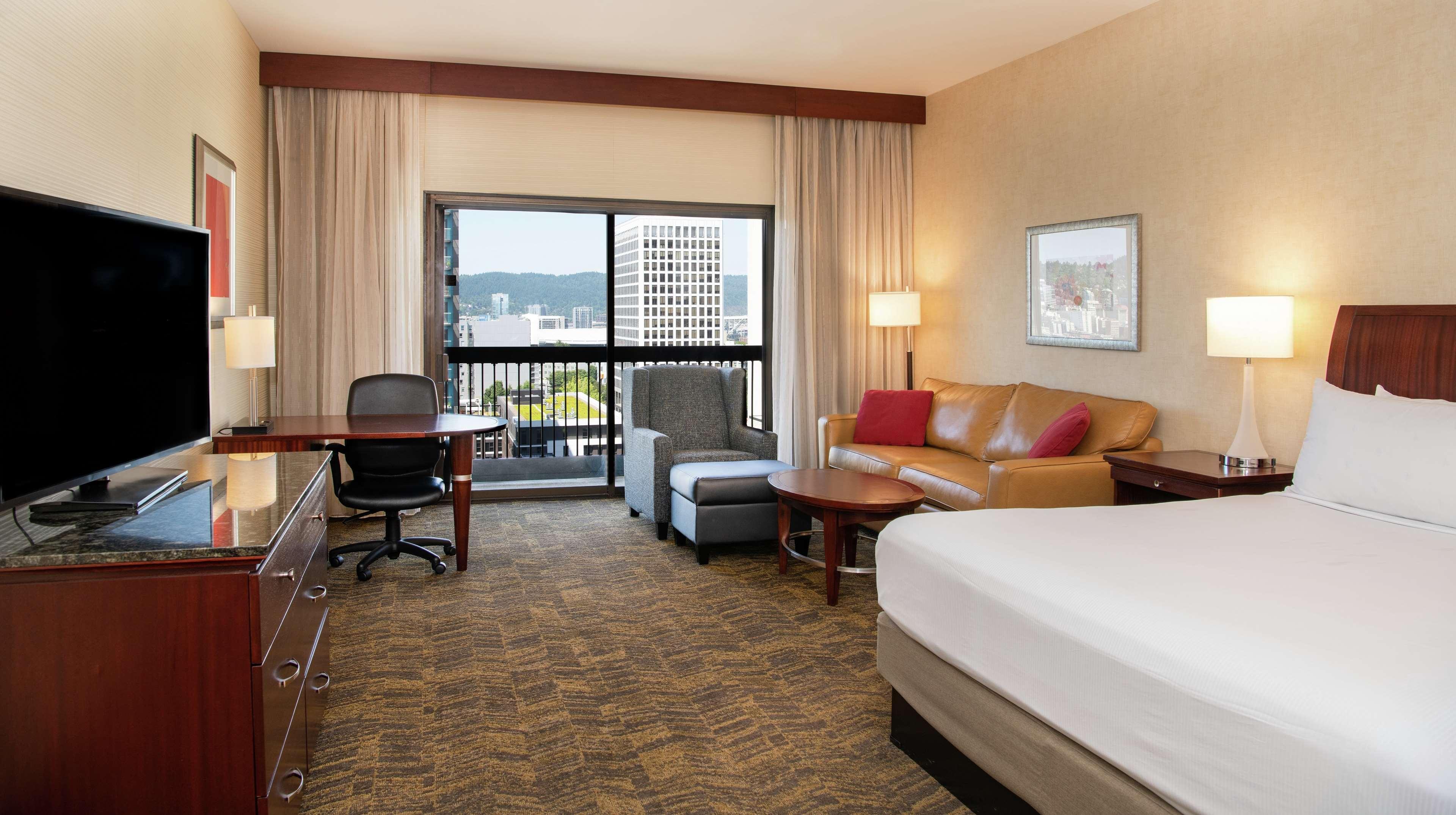 Hotel Doubletree By Hilton Portland Esterno foto