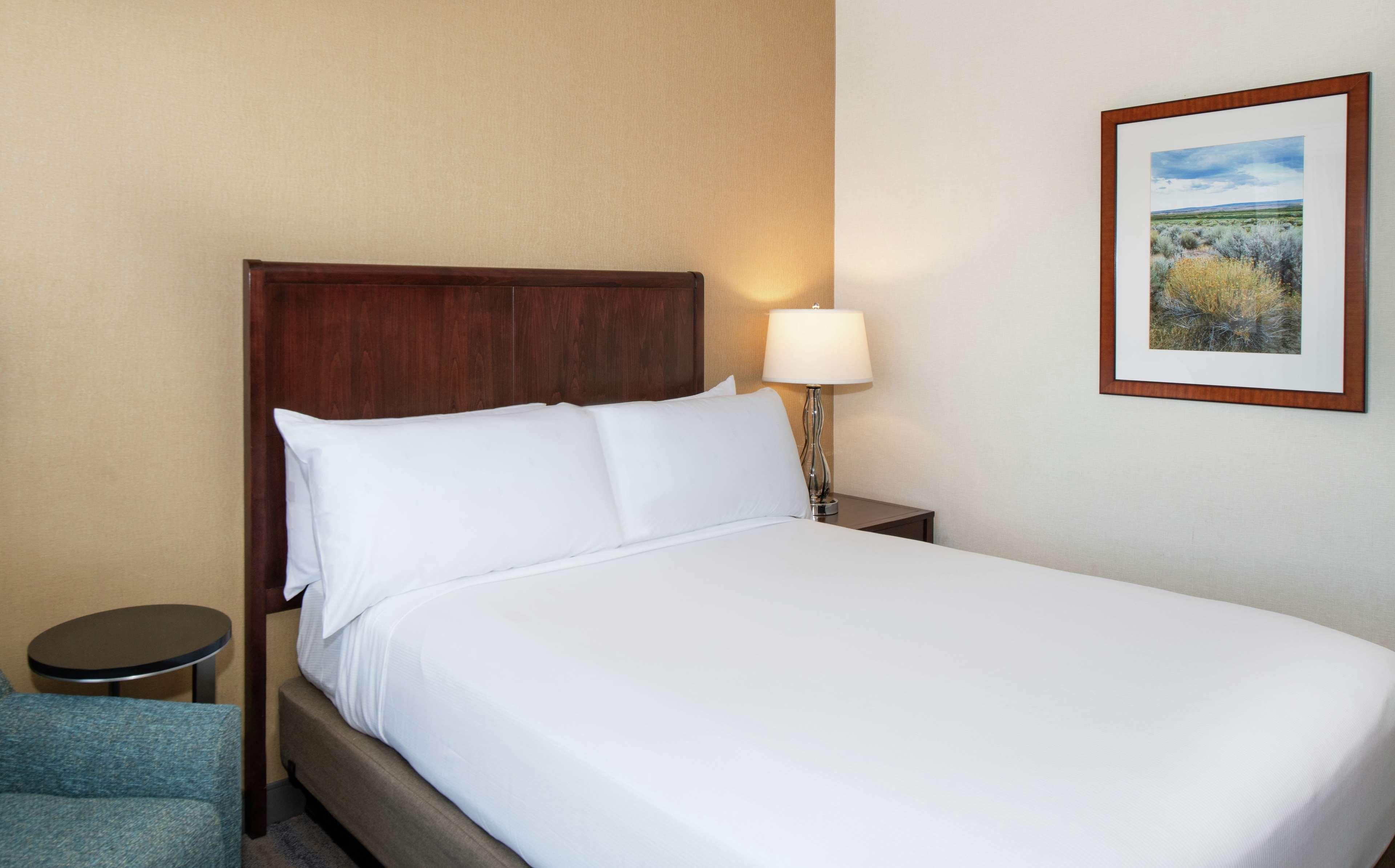 Hotel Doubletree By Hilton Portland Esterno foto