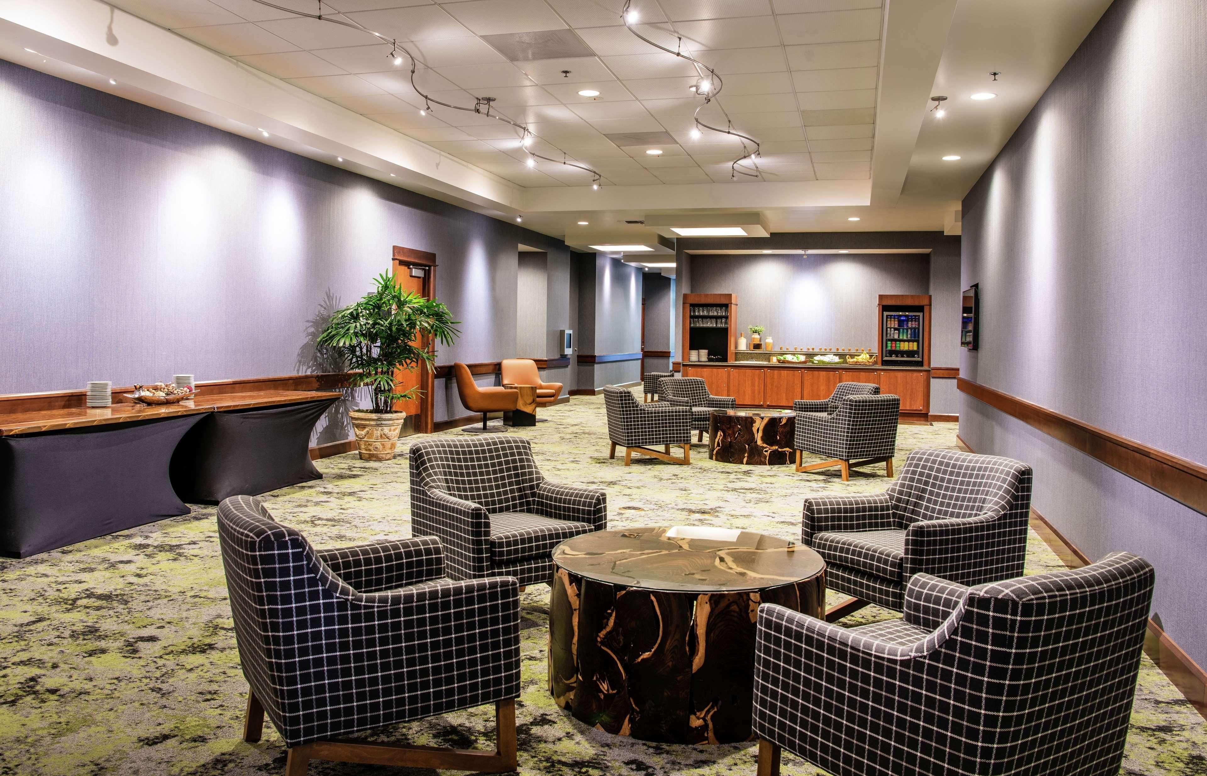 Hotel Doubletree By Hilton Portland Esterno foto