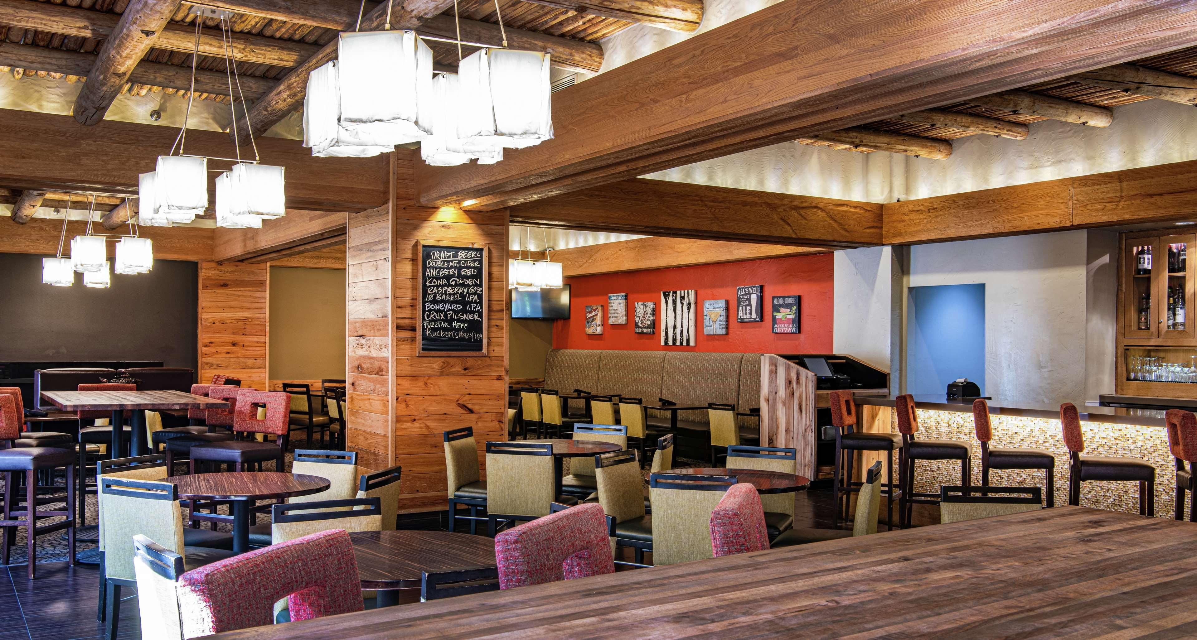 Hotel Doubletree By Hilton Portland Esterno foto