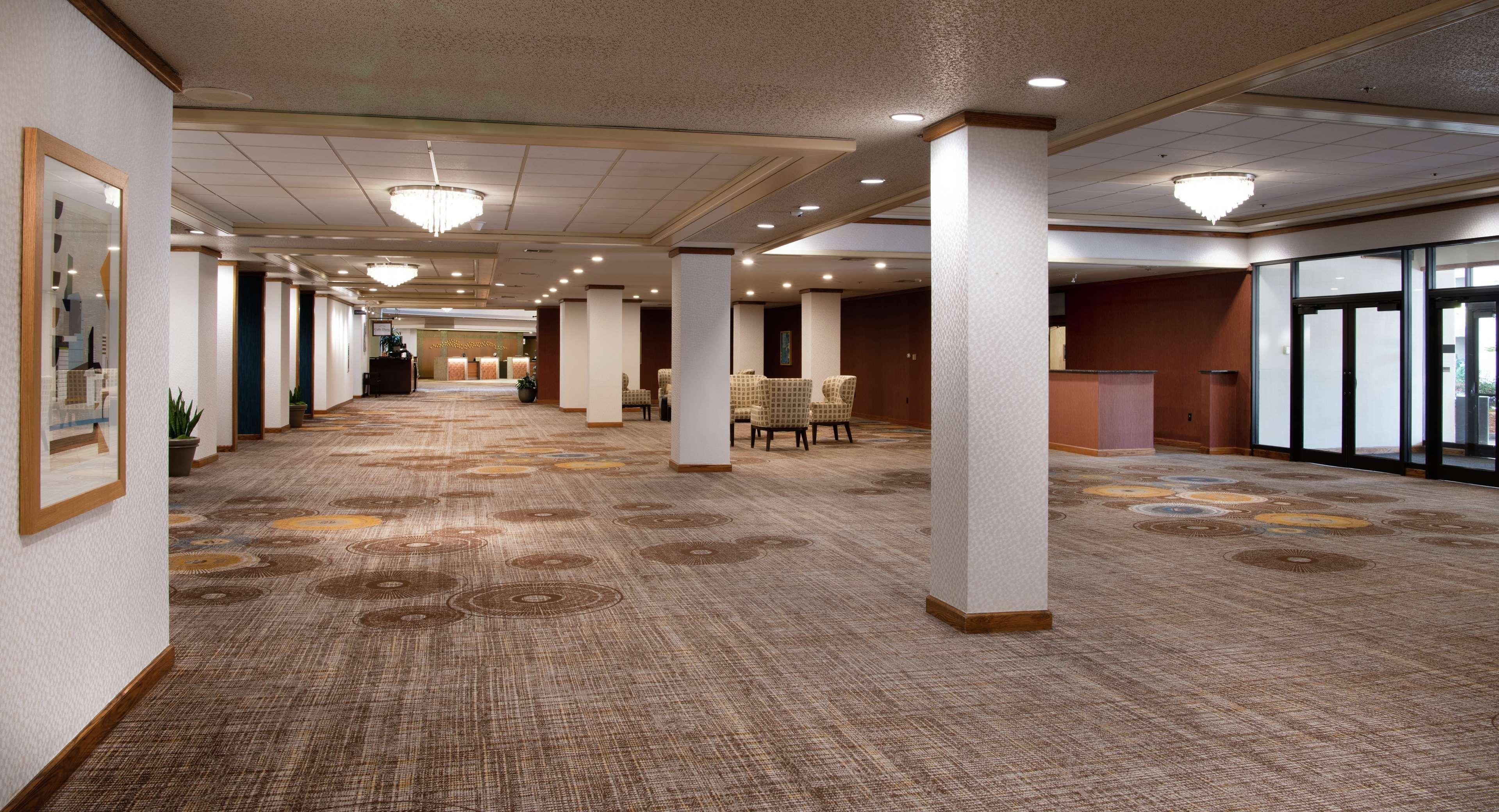 Hotel Doubletree By Hilton Portland Esterno foto