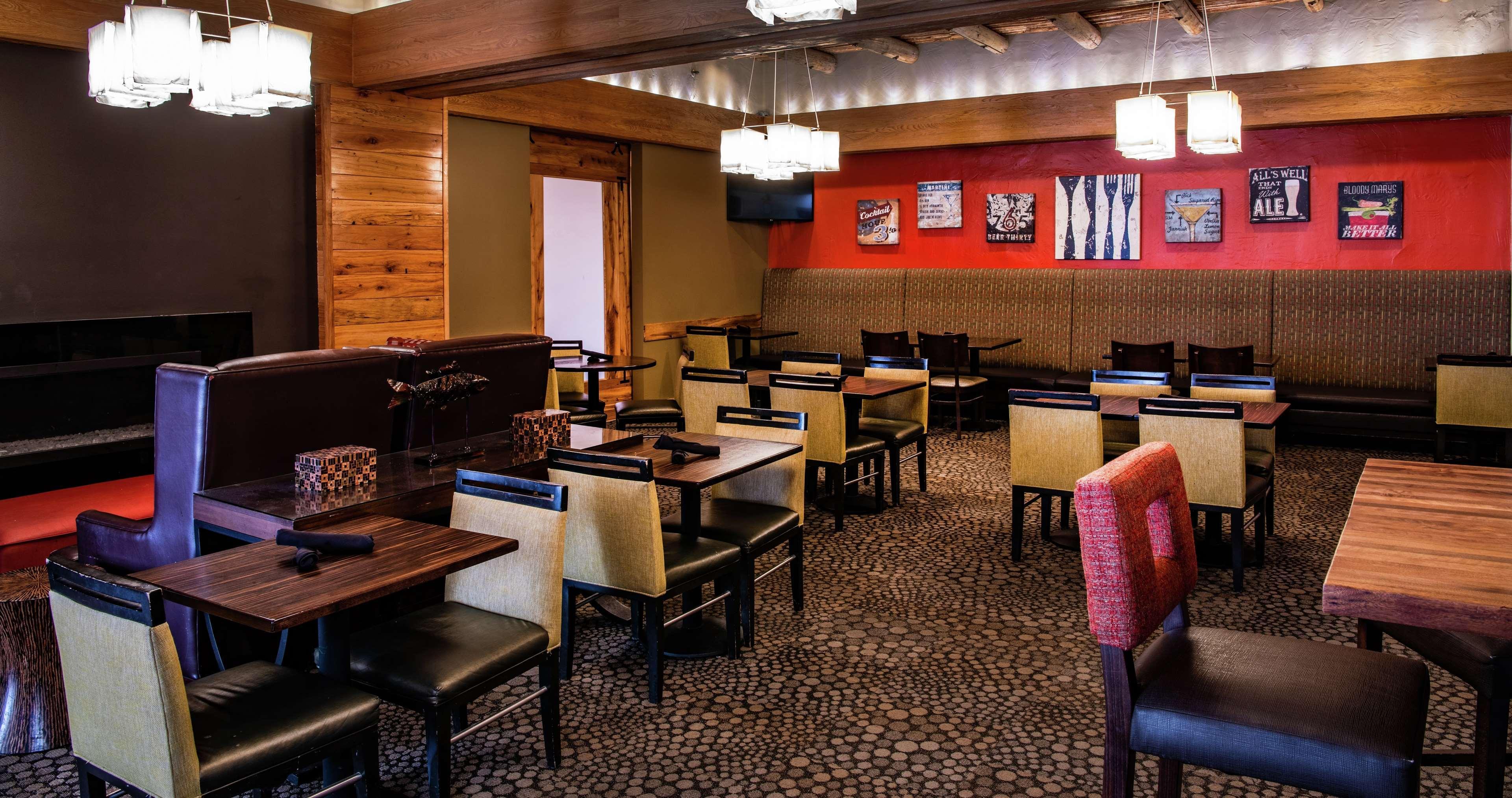 Hotel Doubletree By Hilton Portland Esterno foto
