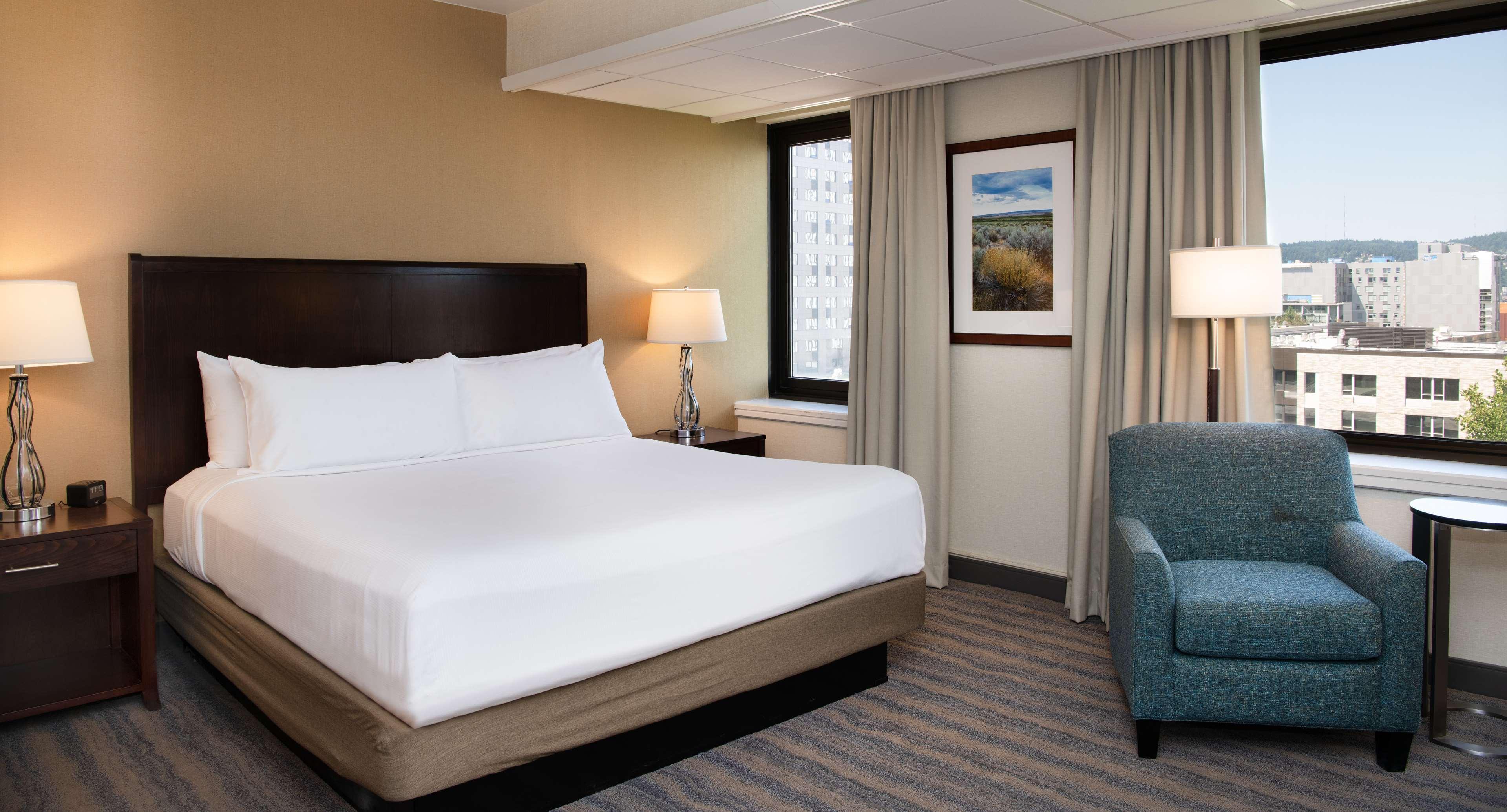 Hotel Doubletree By Hilton Portland Esterno foto