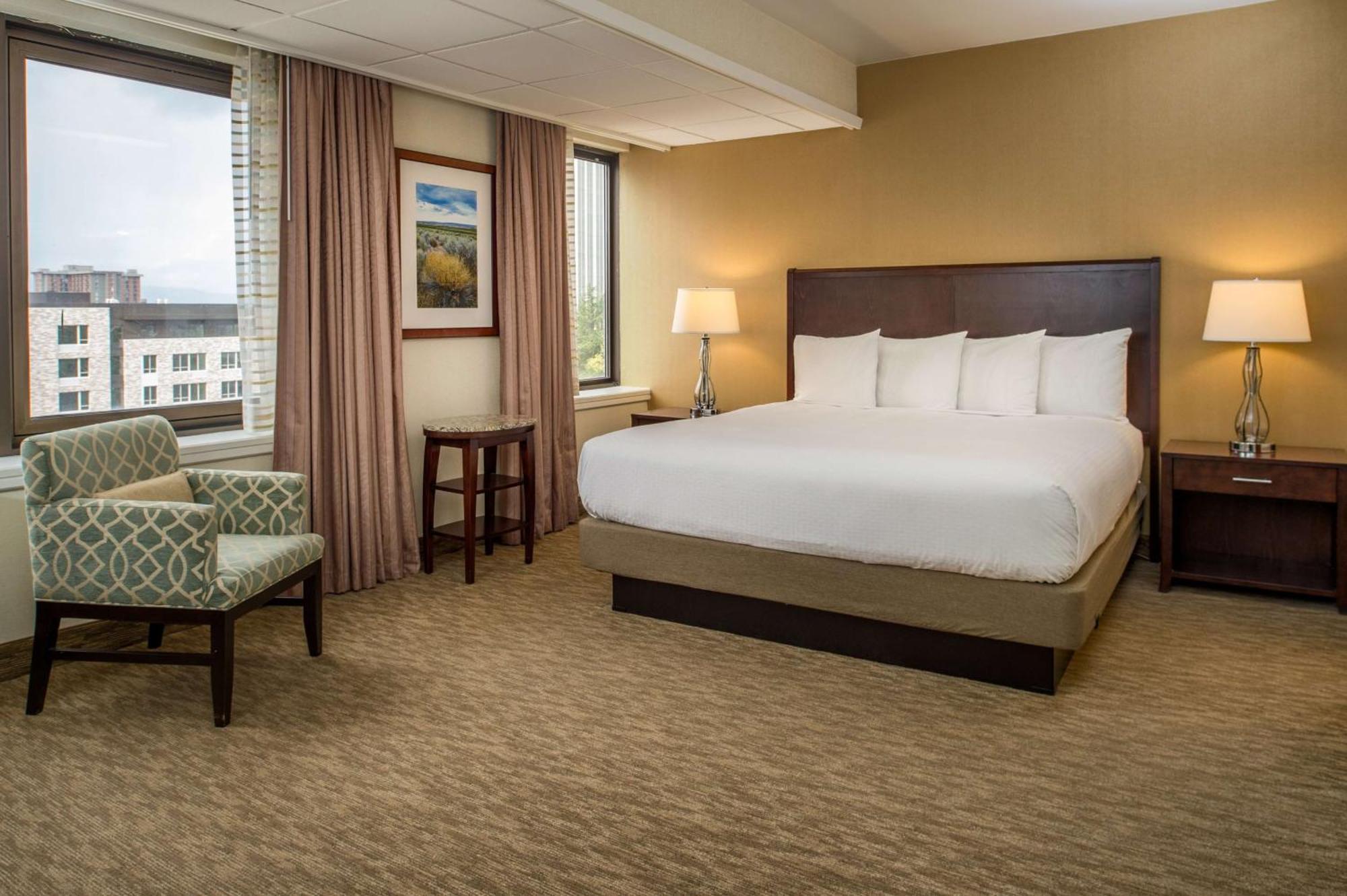 Hotel Doubletree By Hilton Portland Esterno foto