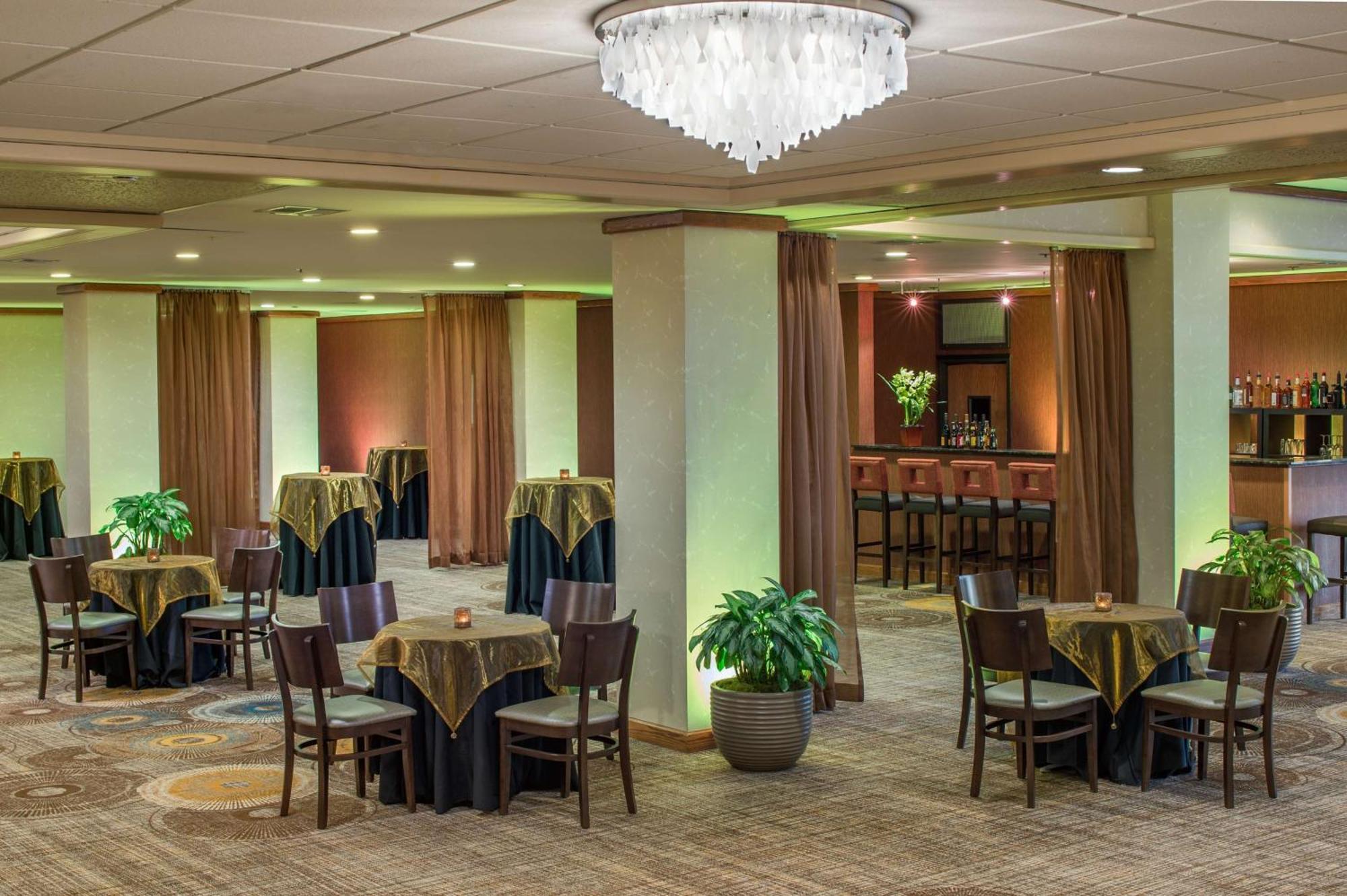Hotel Doubletree By Hilton Portland Esterno foto